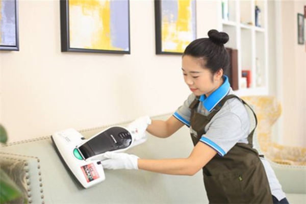 萬家家政加盟一年能賺多少？深度解析加盟盈利前景